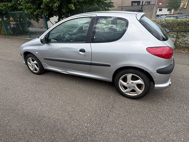 Peugeot - 206 - 1.6-16v xs - car - 2001 - afbeelding 3 van  21