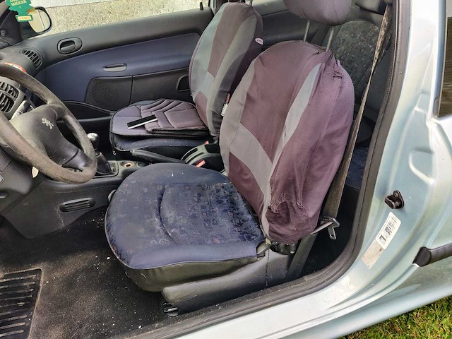 Peugeot - 206 - car - 2001 - afbeelding 6 van  9
