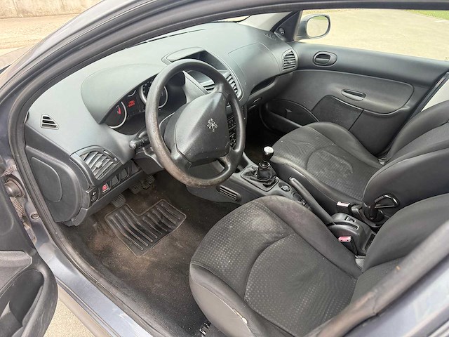 Peugeot - 206+ - personenauto - afbeelding 8 van  21