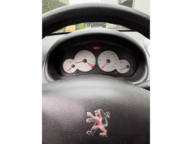Peugeot - 206 – benzine – 2008 – 136.971 km – manueel - afbeelding 4 van  13
