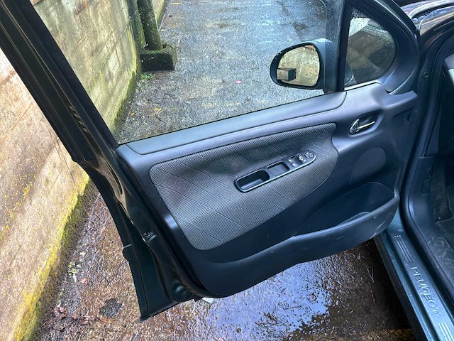 Peugeot - 207 sw - 2007 - voiture - afbeelding 2 van  20