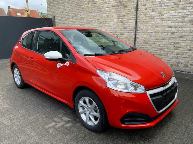 Peugeot - 208 - c - car - 2018 - afbeelding 12 van  26