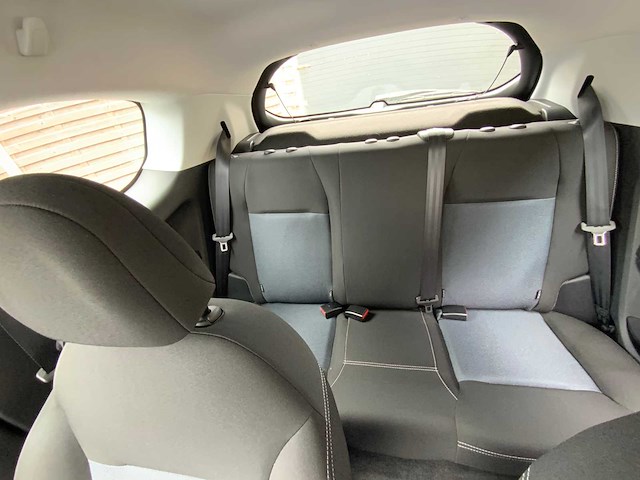 Peugeot - 208 - c - car - 2018 - afbeelding 4 van  26