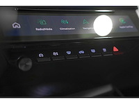 Peugeot - 308 - 2022 - auto - apple carplay - afbeelding 2 van  19