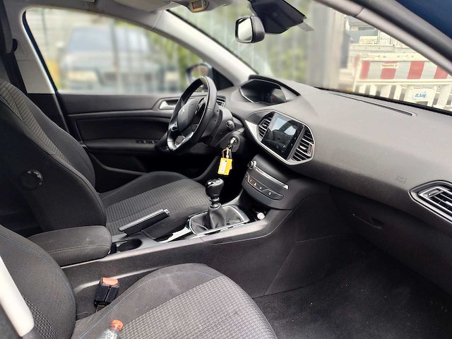 Peugeot - 308 sw - 2021 - stijl - auto 1 volledige eigenaar behalve leer - afbeelding 9 van  43