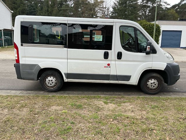 Peugeot - boxer - 9 zitplaatsen - afbeelding 23 van  28