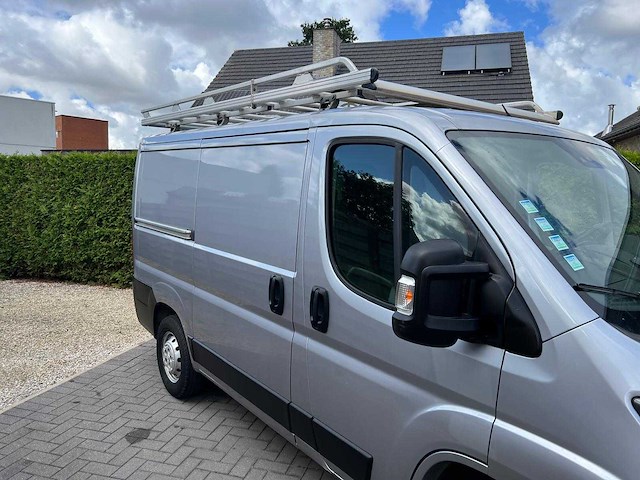 Peugeot - boxer - y - van - afbeelding 13 van  17