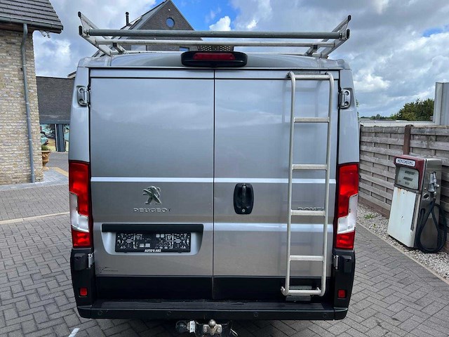 Peugeot - boxer - y - van - afbeelding 15 van  17