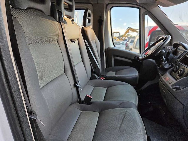 Peugeot - boxer 2.2 hdi diesel - bedrijfswagen - afbeelding 13 van  17