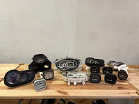 Peugeot - diverse modellen - tellerunit / kilometerteller / snelheidsmeter - partij tellerunits / snelheidsmeters (13x) - afbeelding 1 van  7