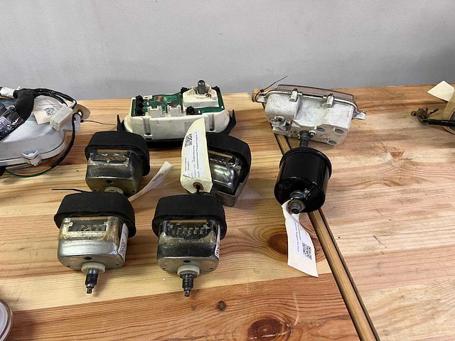 Peugeot - diverse modellen - tellerunit / kilometerteller / snelheidsmeter - partij tellerunits / snelheidsmeters (13x) - afbeelding 7 van  7