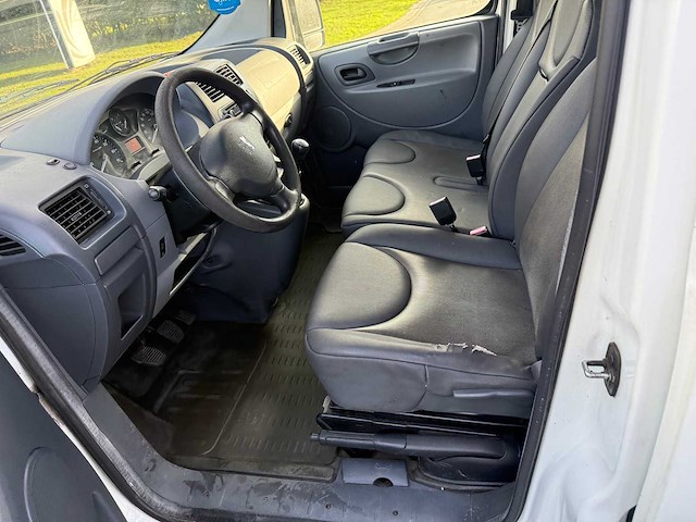 Peugeot - expert - personenauto - afbeelding 11 van  23