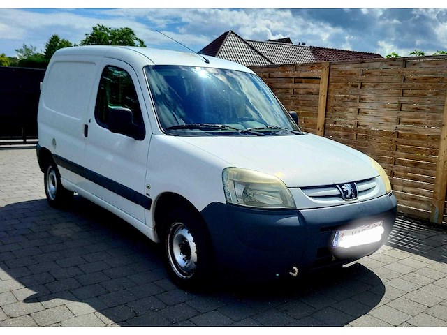 Peugeot - partner - bus - bestelwagen - afbeelding 1 van  14