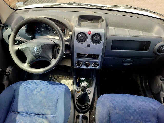 Peugeot - partner - bus - bestelwagen - afbeelding 12 van  14