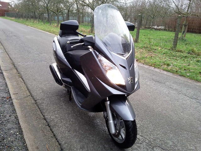 Peugeot - satelis 400 - motorfiets - afbeelding 3 van  12