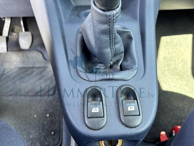 Peugeot 1007 1.4i urban, 2006 - afbeelding 10 van  33
