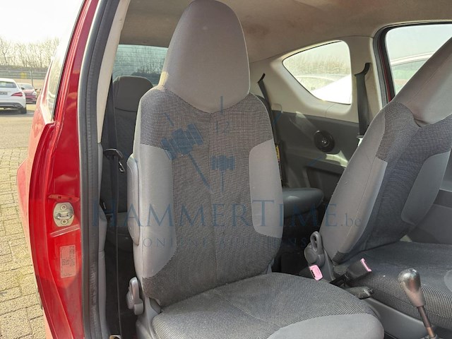 Peugeot 107 1.0i 12v trendy, 2007 - afbeelding 13 van  28