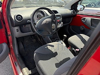 Peugeot 107 1.0i 12v trendy 2tronic 68 at, 2007 - afbeelding 25 van  27