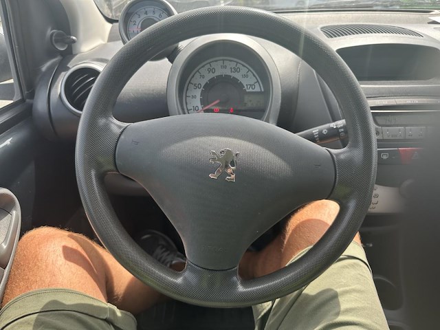 Peugeot 107 1.0i 12v trendy 68, 2008 - afbeelding 2 van  26