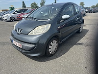 Peugeot 107 1.0i 12v trendy 68, 2008 - afbeelding 1 van  26