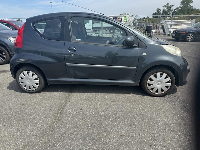 Peugeot 107 1.0i 12v trendy 68, 2008 - afbeelding 21 van  26