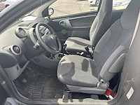 Peugeot 107 1.0i 12v trendy 68, 2008 - afbeelding 24 van  26