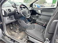 Peugeot 107 1.0i trendy, 2011 - afbeelding 3 van  33