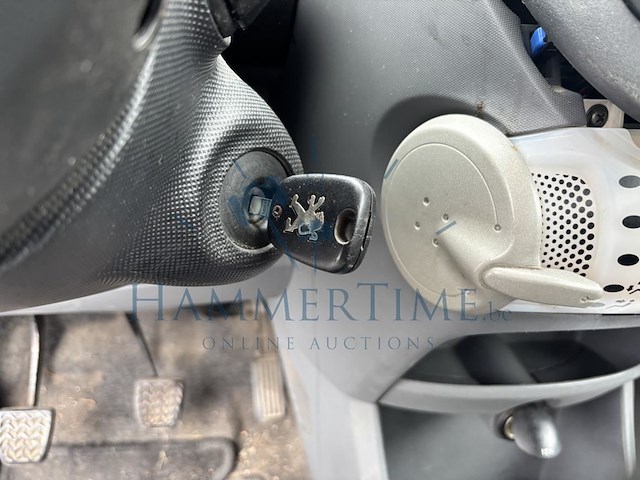 Peugeot 107 1.0i trendy, 2011 - afbeelding 10 van  33