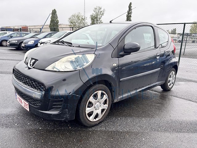 Peugeot 107 1.0i trendy, 2011 - afbeelding 1 van  33