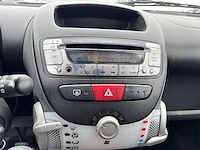 Peugeot 107 1.0i urban, 2010 - afbeelding 6 van  29