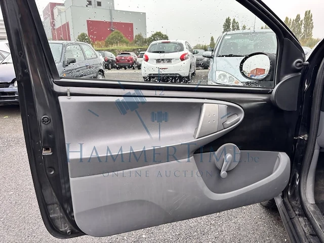 Peugeot 107 1.0i urban, 2010 - afbeelding 29 van  29