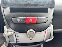 Peugeot 107 1.4 hdi trendy, 2008 - afbeelding 8 van  40