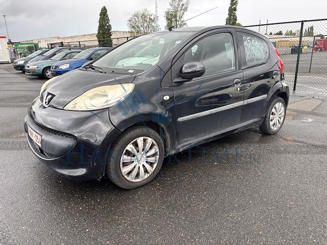 Peugeot 107 1.4 hdi trendy, 2008 - afbeelding 1 van  40