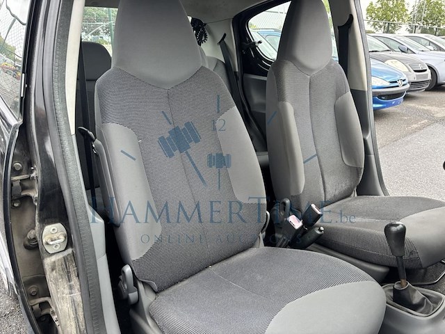Peugeot 107 1.4 hdi trendy, 2008 - afbeelding 21 van  40