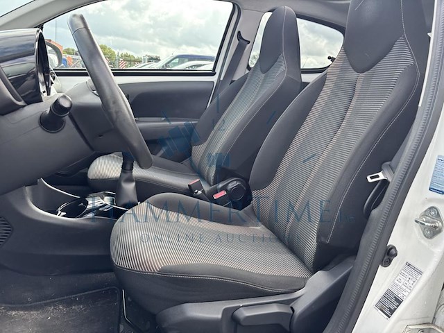 Peugeot 108 1.2 puretech top! allure, 2014 - afbeelding 3 van  33