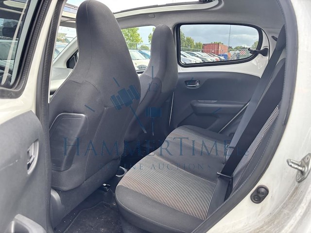Peugeot 108 1.2 puretech top! allure, 2014 - afbeelding 17 van  33