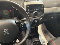 Peugeot 108 auto - 1,0 vti 69 pk – benzine – 2015 – 120,245 dkm - afbeelding 17 van  36