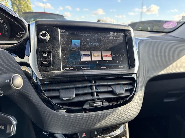 Peugeot 2008 1.2 puretech allure s&s, 2018 - afbeelding 8 van  34