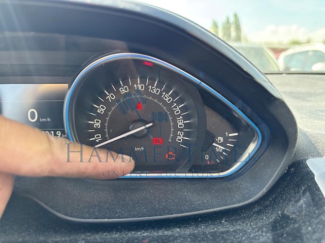 Peugeot 2008 1.2 puretech allure s&s (eu6.2), 2019 - afbeelding 6 van  35