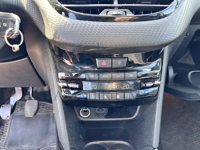 Peugeot 2008 1.2 puretech allure s&s (eu6.2), 2019 - afbeelding 9 van  35