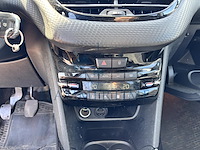 Peugeot 2008 1.2 puretech allure s&s (eu6.2), 2019 - afbeelding 9 van  35