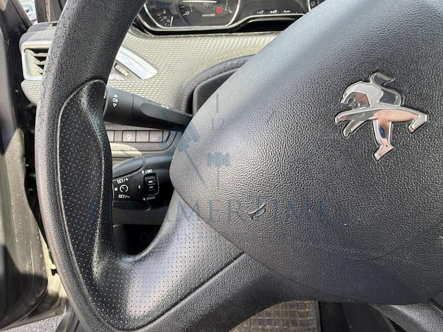 Peugeot 2008 1.2i puretech access,2015 - afbeelding 9 van  32