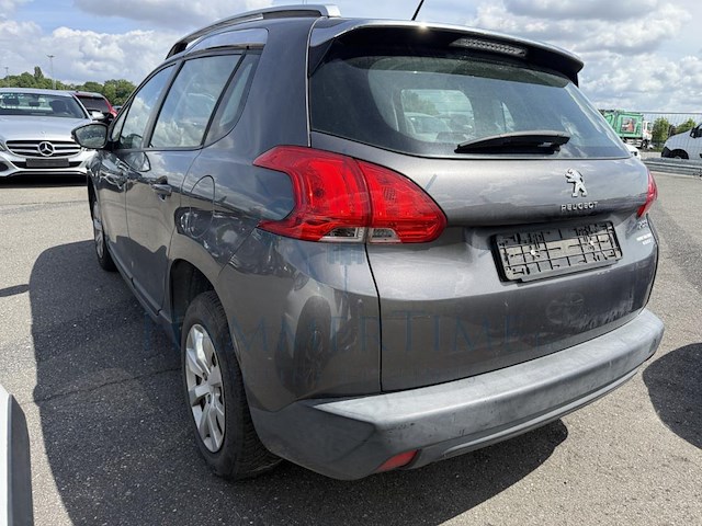 Peugeot 2008 1.2i puretech access,2015 - afbeelding 29 van  32