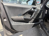 Peugeot 2008 1.2i puretech access,2015 - afbeelding 30 van  32