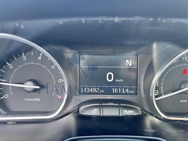 Peugeot 2008 1.2i puretech active s&s etg 82 at, 2015 - afbeelding 4 van  31