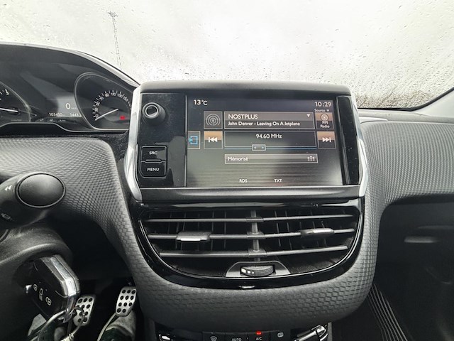 Peugeot 2008 1.2i puretech feline s&s, 2016 - afbeelding 3 van  29