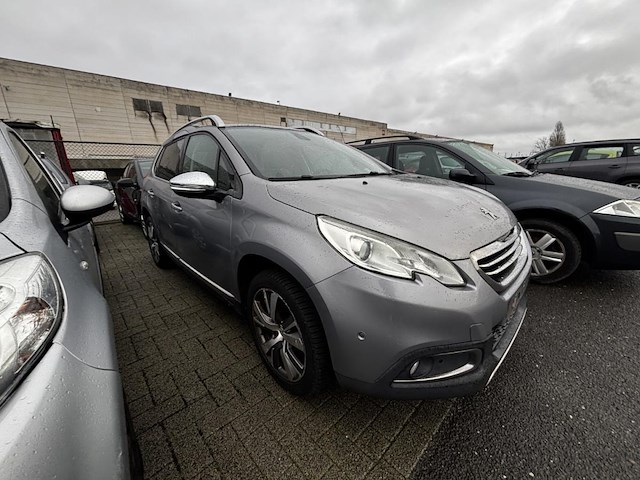 Peugeot 2008 1.2i puretech feline s&s, 2016 - afbeelding 23 van  29