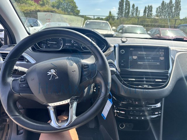 Peugeot 2008 1.2i puretech style, 2016 - afbeelding 4 van  29