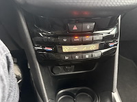 Peugeot 2008 1.2i puretech style, 2018 - afbeelding 2 van  24