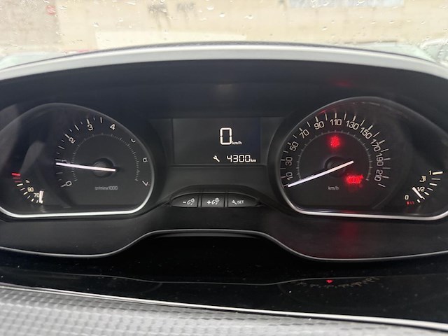 Peugeot 2008 1.2i puretech style, 2018 - afbeelding 5 van  24